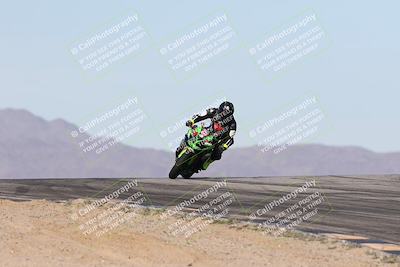 media/Dec-01-2025-Moto Forza (Mon) [[2daa91e15f]]/2-Intermediate Group/Session 2 (Turns 9 and 10)/